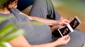 كم يكون وزن الجنين في الشهر السابع