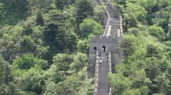 كم يبلغ طول سور الصين