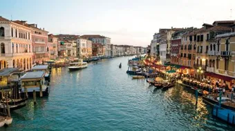 كيف بنيت البندقية