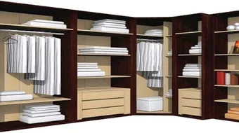 طريقة ترتيب الملابس في الخزانة