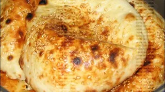 طريقة خبز الخمير الإماراتي