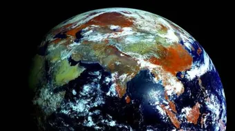 كيف تكون كوكب الارض