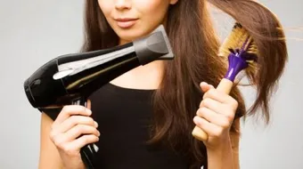 طريقة سشوار الشعر بالبيت