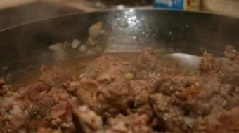 طريقة سلق اللحمة بسرعة