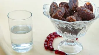 كيف يفطر الصائم