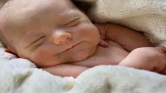 كيف تهتمين بطفلك حديث الولادة