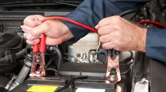 طريقة شحن بطارية السيارة