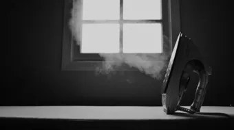 كيف أنظف سطح المكواة