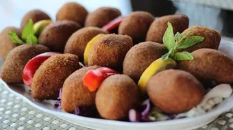 طريقة تزيين الكبة المقلية