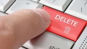 كيف احذف رسائل الفيس بوك