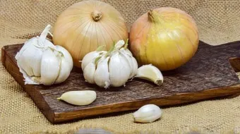 طريقة تجفيف الثوم والبصل