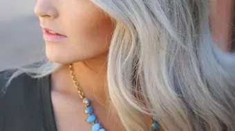 طريقة صبغة الشعر أشقر رمادي