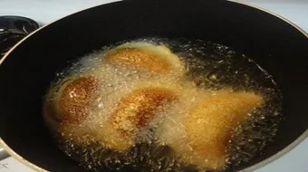 طريقة قلي القطايف