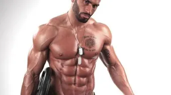 كيف تحصل على عضلات بطن مثالية