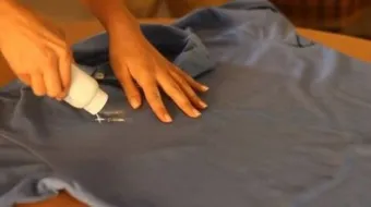 كيف تتخلص من بقعة الزيت على الملابس