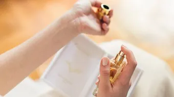 كيفية تثبيت العطر