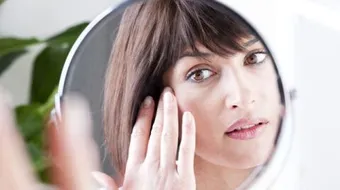 كيف نحافظ على بشرة الوجه من التجاعيد