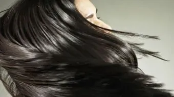 طريقة تفتيح الشعر الأسود