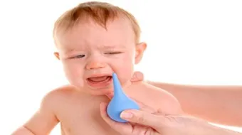 كيف أنزل درجة حرارة طفلي