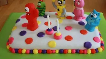 طريقة عمل كيكة عيد ميلاد للأطفال