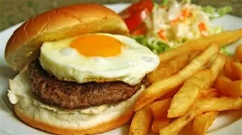 طريقة عمل برجر بالبيض