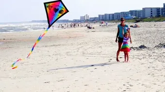 كيف يمكن صنع طائرة ورقية