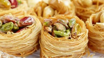 طريقة عمل عش البلبل بالعسل