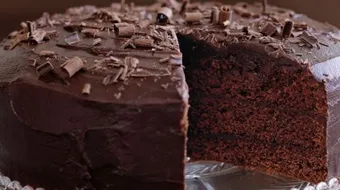 طريقة عمل كيكة شوكولاتة سهلة وسريعة