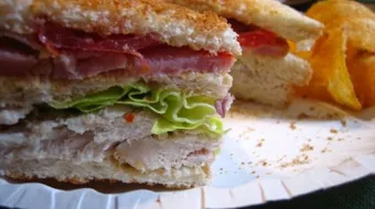 طريقة عمل كلوب ساندويش