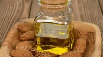 كيف تصنع زيت اللوز في المنزل