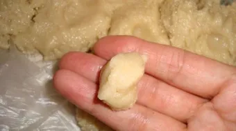 كيفية صنع عجينة اللوز