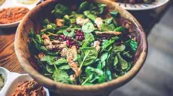 طريقة عمل سلطة جرجير بالرمان