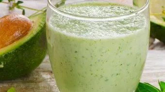 طريقة عمل عصير الأفوكادو بالعسل