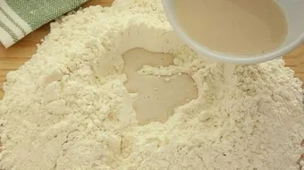 طريقة صنع عجينة البقلاوة