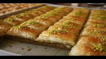 طريقة عمل بقلاوة بالقشطة