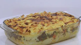 طريقة عمل معكرونة البشاميل باللحمة المفرومة