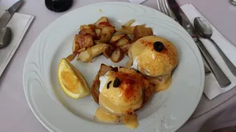 طريقة عمل بيض بندكت