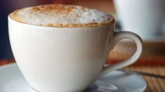 طريقة عمل كابتشينو بالرغوة