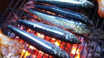 طريقة عمل السمك المشوي على الفحم