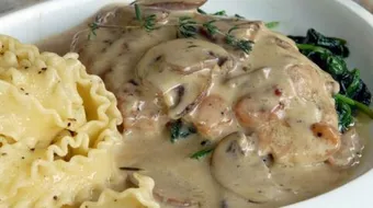 طريقة عمل صدور الدجاج بالكريمة