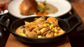 طريقة عمل صدور الدجاج مع المشروم