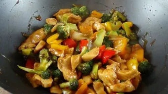 طريقة عمل دجاج صيني بالخضار