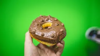 طريقة عمل صوص الشوكولاتة للدونات