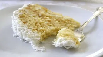 طريقة عمل كيك جوز الهند بالشربات