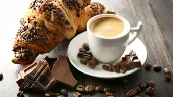 طريقة عمل القهوة باللبن