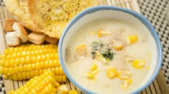 طريقة عمل شوربة الذرة بالكريمة