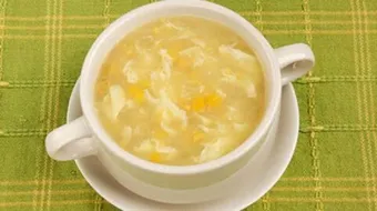 طريقة عمل شوربة الذرة دون دجاج