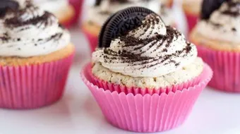 طريقة عمل الكب كيك وتزيينه