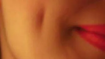 كيفية عمل غمازات في الوجه