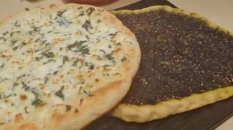 طريقة عمل عجينة مناقيش الزعتر